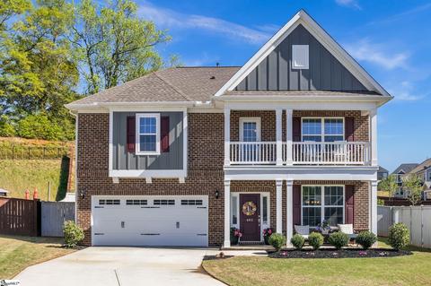 402 Whiterock Ct, Greer, SC 29650