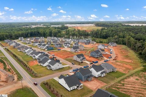 829 Redmill Ln, Duncan, SC 29334 photo 4