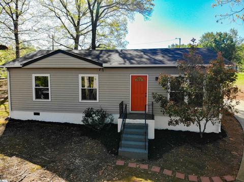 15 Rockview Ct, Greenville, SC 29611
