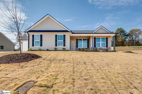 106 Legacy Ln, Pickens, SC 29671