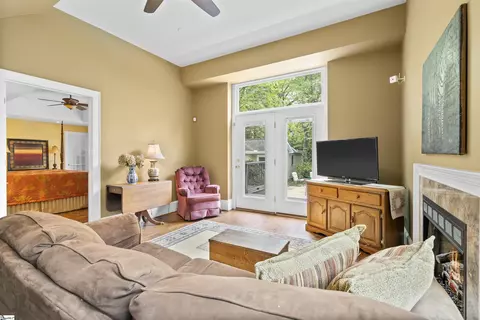 409 N B St, Easley, SC 29640 photo 13