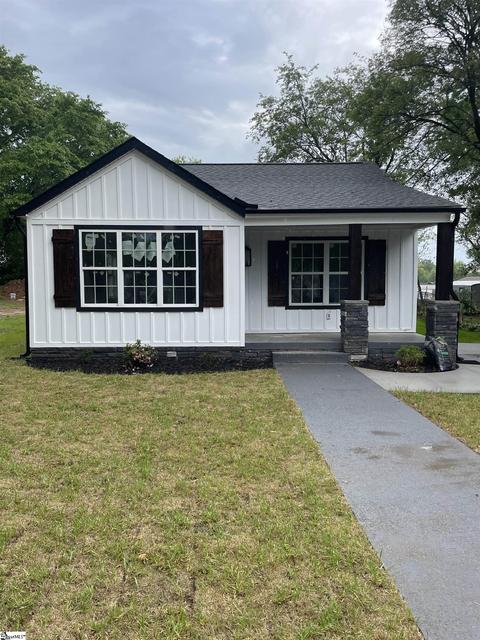 110 Cumberland Ave, Greenville, SC 29607