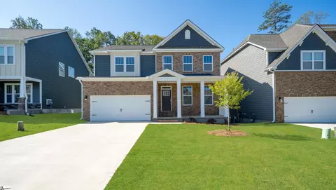 329 Addie Ct, Reidville, SC 29388