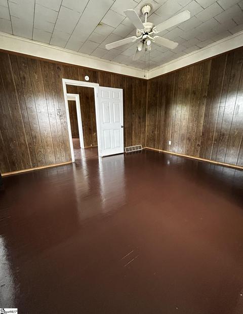 16 Circle St, Ware Shoals, SC 29692 photo 9