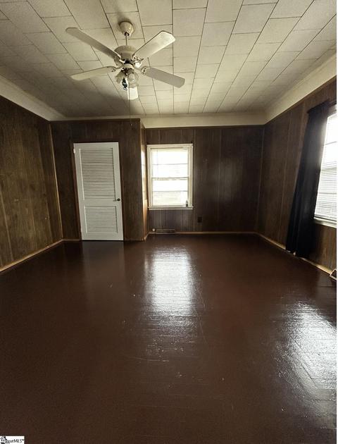 16 Circle St, Ware Shoals, SC 29692 photo 5
