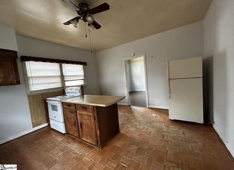 16 Circle St, Ware Shoals, SC 29692 photo 15