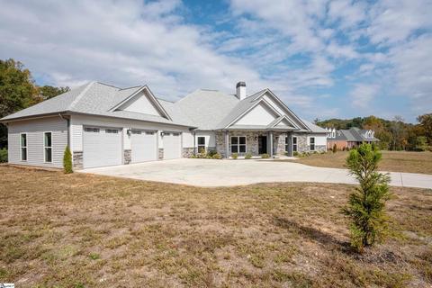 207 Log Shoals Rd, Greenville, SC 29605
