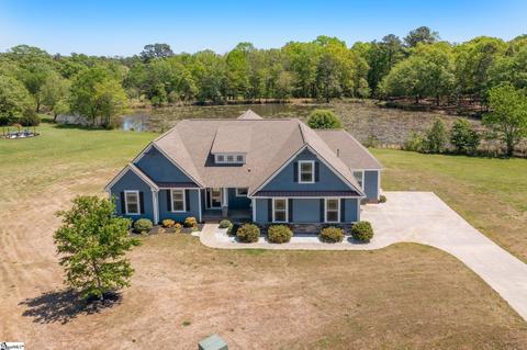 105 Trout Ln, Greer, SC 29651
