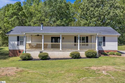 106 Hazelwood Ct, Fountain Inn, SC 29644