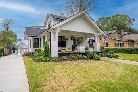 7 W Hillcrest Dr, Greenville, SC 29609