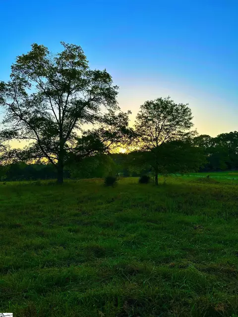 650 Todd Rd, Honea Path, SC 29654 photo 3
