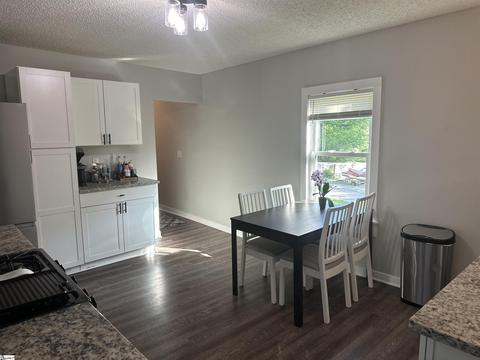 110 D St, Greer, SC 29650 photo 8