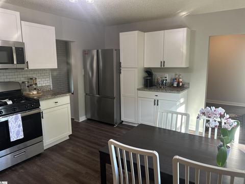 110 D St, Greer, SC 29650 photo 9
