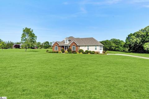 361 Meadowbrook Dr, Laurens, SC 29360