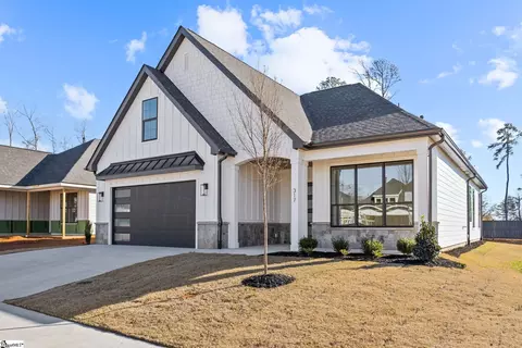 317 Bonnell Rd, Simpsonville, SC 29681