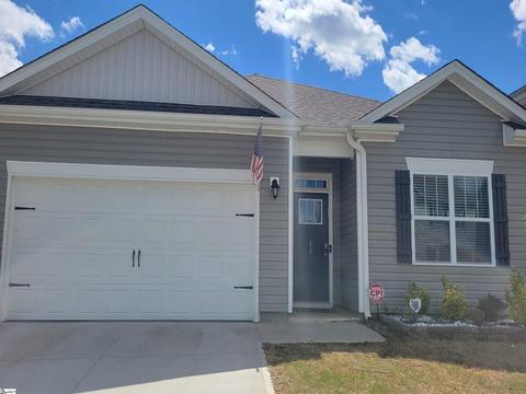 15 Corbel Dr, Greer, SC 29650