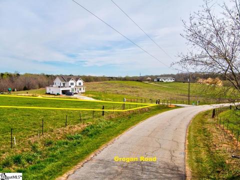 408 Grogan Rd, Woodruff, SC 29388