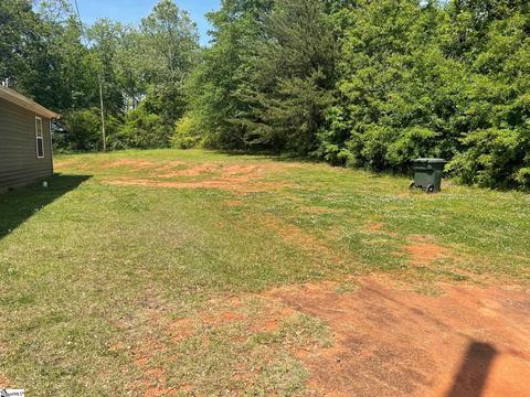204 Buncombe St, Greer, SC 29651