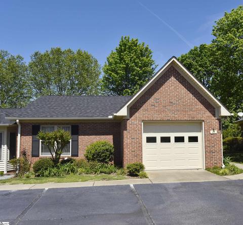13 Hillington Pl, Greer, SC 29651
