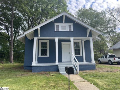 102 Cedar St, Laurens, SC 29360