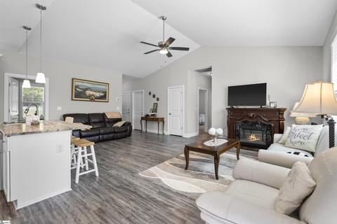14 Panorama Cir, Greer, SC 29651 photo 8