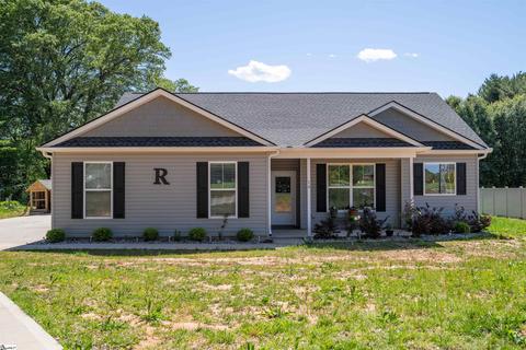 14 Panorama Cir, Greer, SC 29651