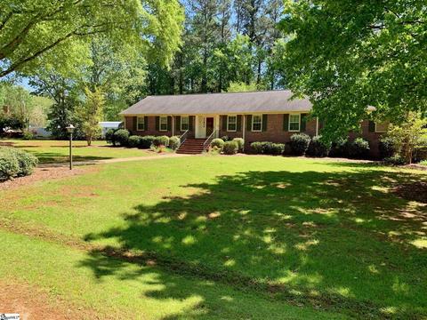 63 Huntington Rd, Clinton, SC 29325
