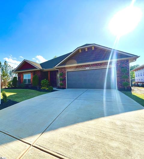 1 Bracken Woods Way, Piedmont, SC 29673