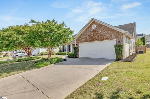 111 Wild Thorn Ln, Greenville, SC 29615