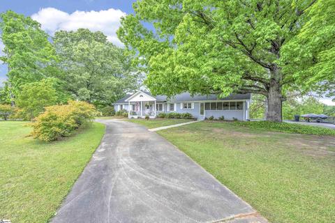 611 Little Texas Rd, Travelers Rest, SC 29690