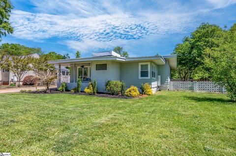 19 Holmes Dr, Greenville, SC 29609