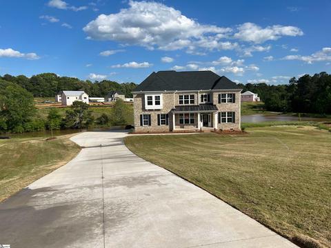 207 Summer Valley Ln, Belton, SC 29627
