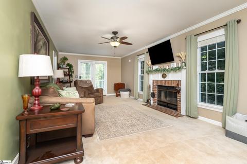 207 E Chase Ct, Greer, SC 29651 photo 6