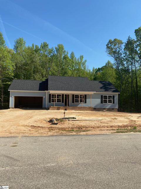 225 Destiny Dr, Gray Court, SC 29645
