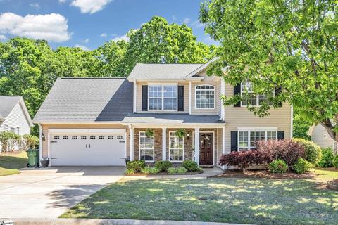 15 Southern Height Dr, Greenville, SC 29607