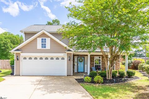 220 Silver Run Ln, Greenville, SC 29607