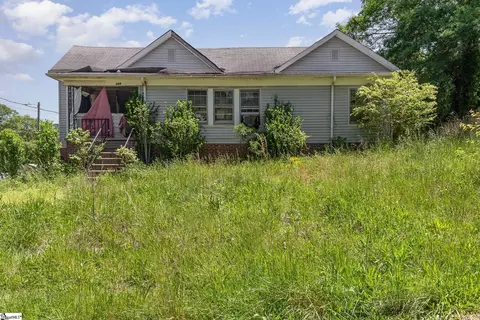 104 N 6th St, Easley, SC 29640 photo 1