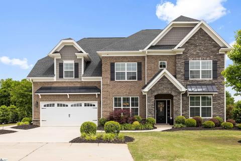 4 Lakeway Pl, Simpsonville, SC 29681