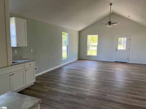 207 Dillon Dr, Clinton, SC 29325 photo 11