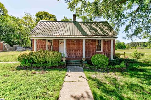 307 Lowell Ave, Greenwood, SC 29646
