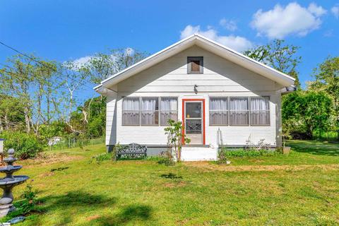 17 Circle St, Lafrance, SC 29656