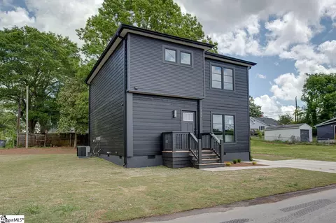 442 West Ave, Greenville, SC 29611
