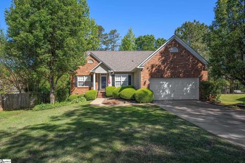 5 Bethglen Ct, Mauldin, SC 29662