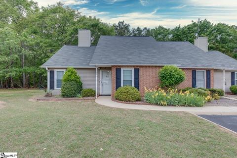 105 Daniel Ct, Mauldin, SC 29662