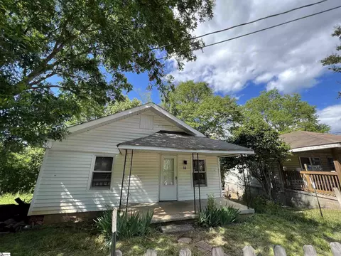 14 Goodrich St, Greenville, SC 29611
