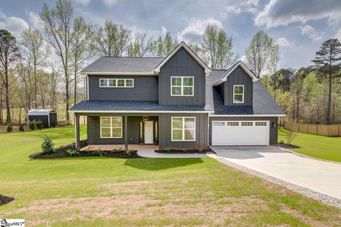 7 Echo Dr, Travelers Rest, SC 29690