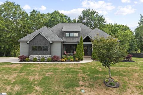 104 Acushnet Ln, Taylors, SC 29687
