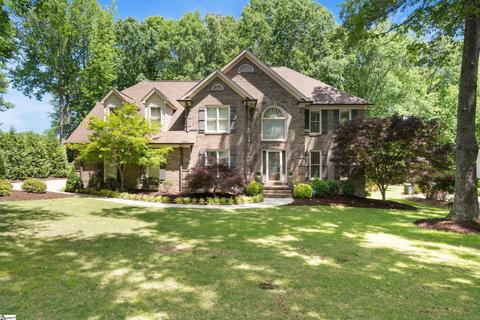 201 Huntcliff Dr, Taylors, SC 29687