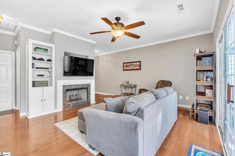 507 Cliffview Ct, Greer, SC 29650 photo 2