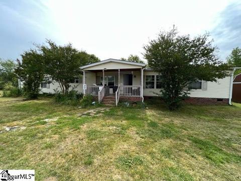109 Carriage Farms Ct, Gray Court, SC 29645